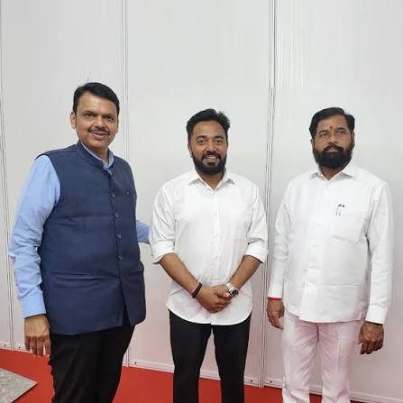 Rahul Awade with senior leaders of the Maharashtra government at an official meeting.